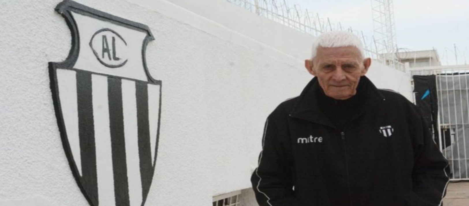 Imagen de la noticia: Referentes del Club Atlético Liniers despidieron al querido Rubén "Sordo" Gómez